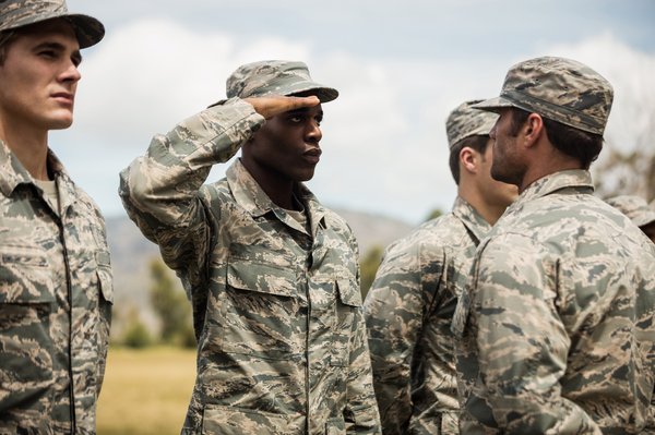 Équipement militaire surplus : guide pour bien choisir le vôtre