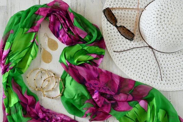 Foulard en soie : l'artisanat français au service de votre style